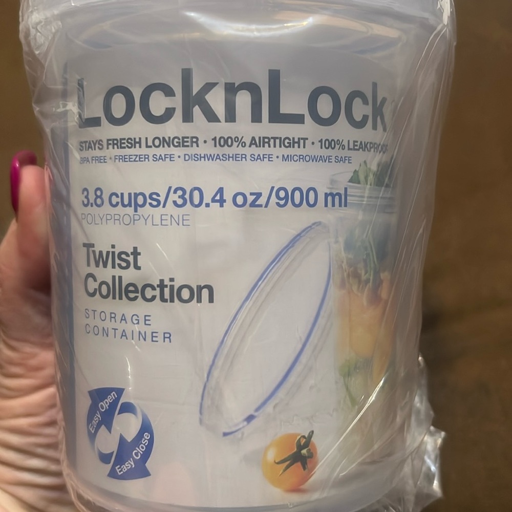NWT LocknLock Containers